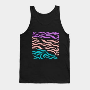 Violet Pink Blue Wavy pattern in Blck Tank Top